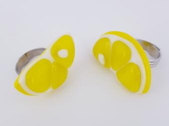 Кц0006-01: Кольцо-лимон из муранского стекла и ювелирного сплава